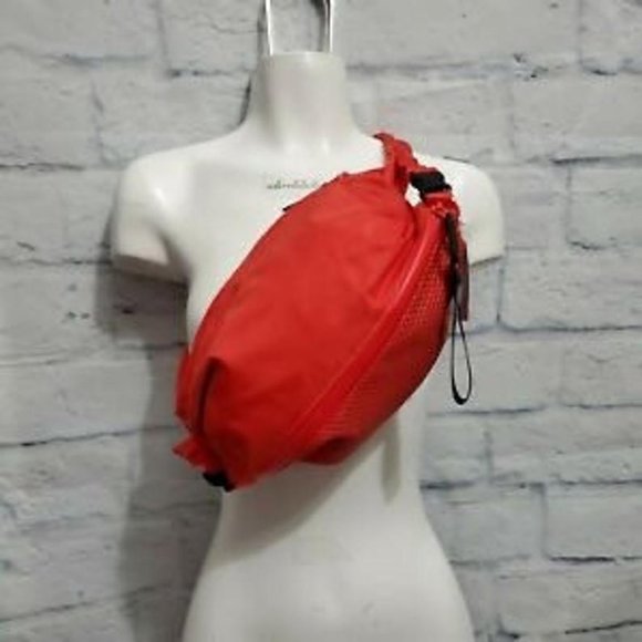lululemon athletica Handbags - Versatile Lululemon Hands-Free All Hour Belt Bag